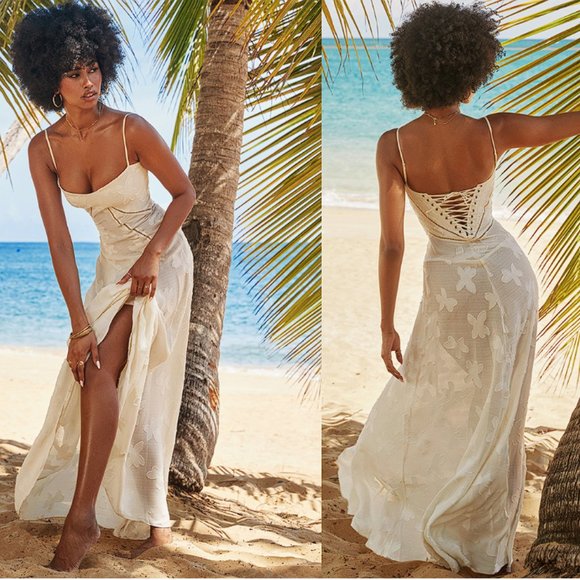 HOUSE OF CB 'Seren' Vintage Cream Floral Lace Back Maxi Dress NWOT - Picture 3 of 17